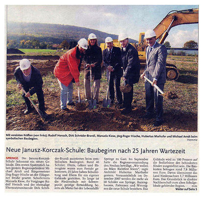 Neue Janusz-Korczak-Schule: Baubeginn nach 25 Jahren Wartezeit - Deister Anzeiger Artikel vom 26.10.2006